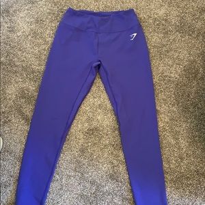 Gym shark leggings